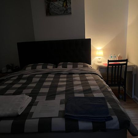 Large Double Bedroom With Free On Site Parking Kingston upon Thames  Luaran gambar